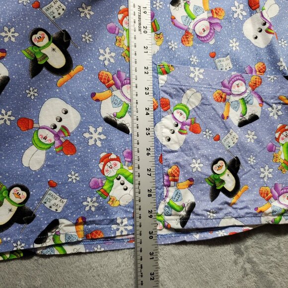 Snowman and Penguin Holiday Graphics V-neck Scrub Top 2 Pockets Blue Wm Sz 3XL - Picture 10 of 10